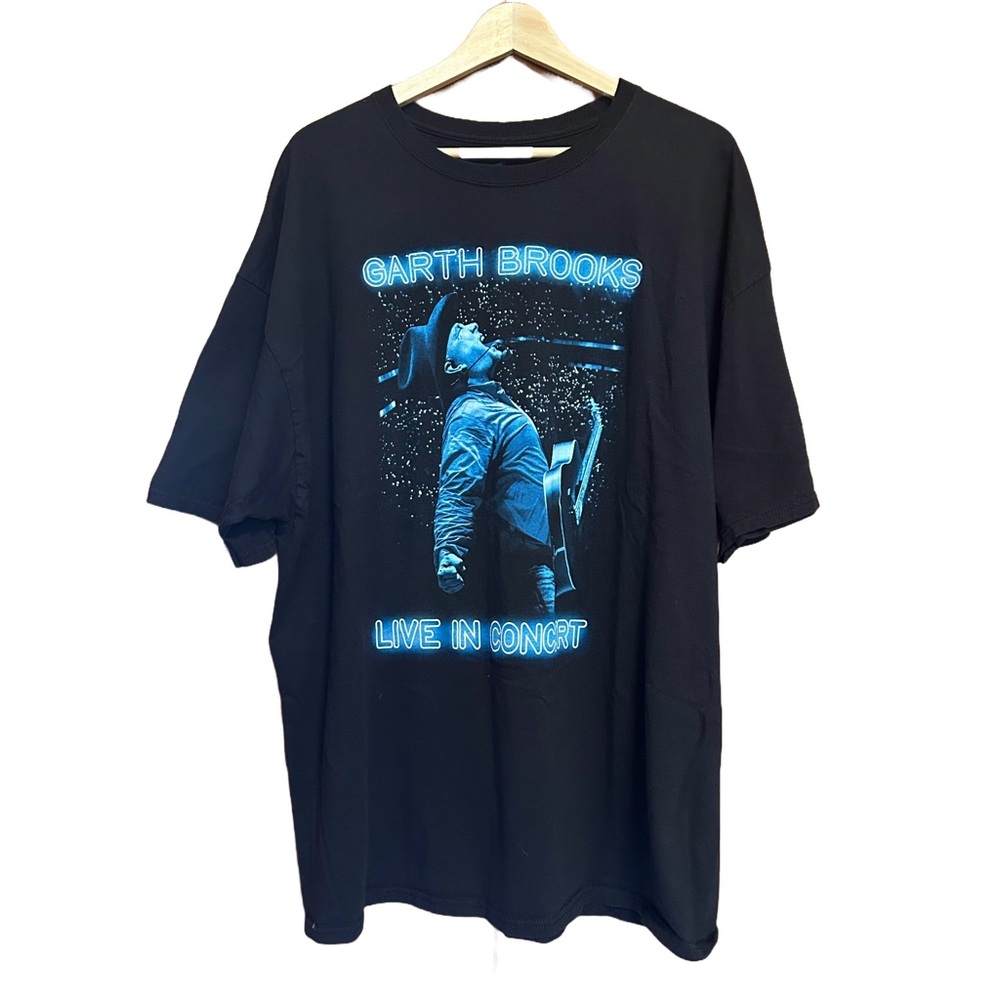 Garth Brooks Concert Tee - Hanes - Graphic T Shirt